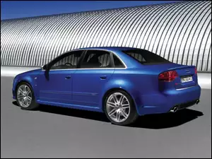 B7, Audi RS, A4
