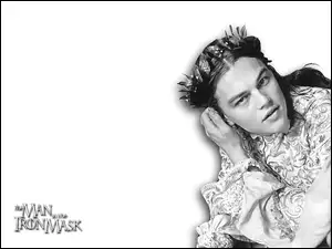 Leonardo DiCaprio, długie włosy