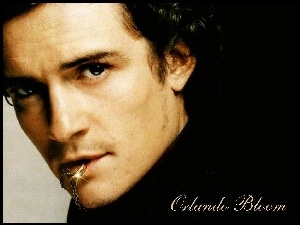 Orlando Bloom, czarny strój