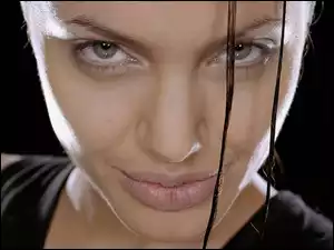 Angelina Jolie, czarny top