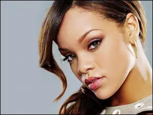 Spojrzenie, Rihanna, Zalotne