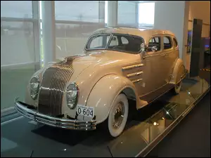 Chrom, Biały, Chrysler Airflow