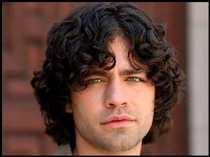Adrian Grenier, Zarost