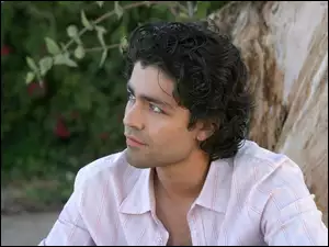 Adrian Grenier