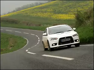 Droga, Mitsubishi Lancer, Kręta