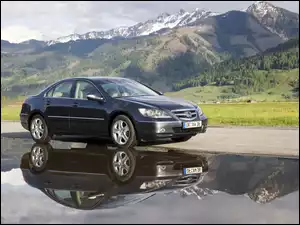 Kałuża, Honda Legend, Góry