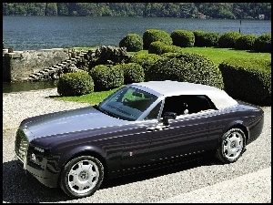 Rolls-Royce Phantom Drophead Coupe