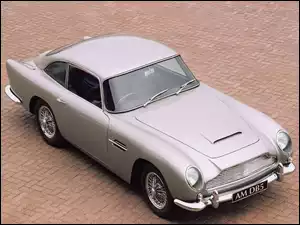 Aston Martin DB5, Maska
