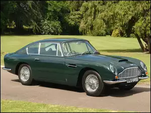 Lampy, Zielony, Aston Martin DB6