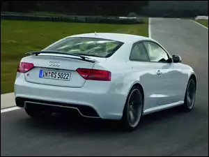 Audi RS5, Coupe