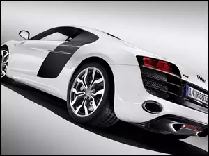 Białe, Audi R8