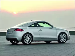 Bok, Audi TT, Drzwi