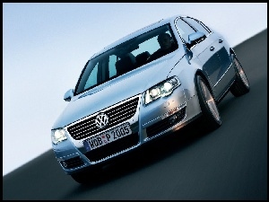 Passat B6, Lampy Przód