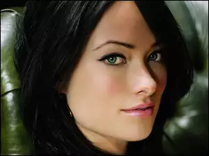 Brunetka, Olivia Wilde, Twarz