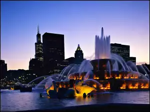 Fontanna, Chicago, Noc