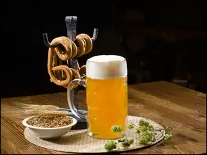 Zboże, Precelki, Chmiel, Piwo