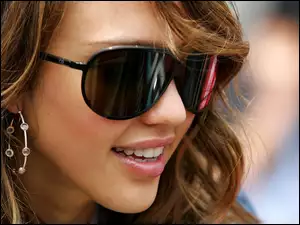 Słoneczne, Jessica Alba, Okulary