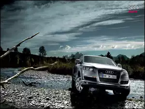 Rzeczka, Srebrne, Audi Q7