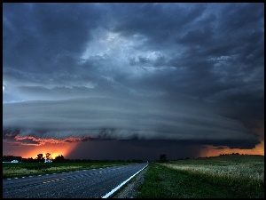 Tornado, Chmury, Droga