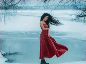 Śnieg, Zima, Dziewczyna, Sukienka, Rzeka, Czerwona