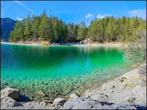 Jezioro Eibsee, Góry, Kamienie, Niemcy, Drzewa, Bawaria