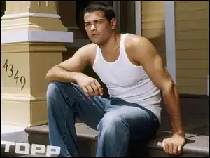białą koszulka, Jesse Metcalfe