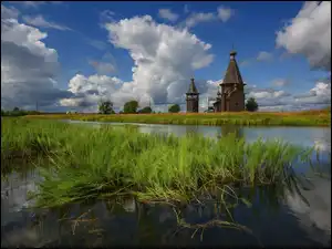 Drzewa, Rzeka Onega, Rosja, Cerkiew Świętego Jana Chryzostoma, Obwód archangielski, Kiprovo, Trawa