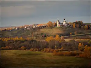 Drzewa, Cerkiew, Wzgórze, Jesień, Domy