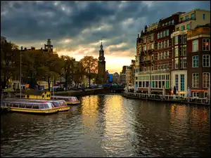 Kamienice, Amsterdam, Kanał