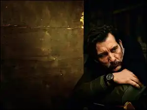 Clive Owen, Zamyślony, Mężczyzna
