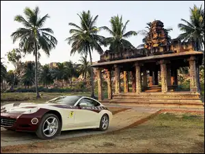 Scaglietti, Palmy, 612, Ferrari, Ruiny
