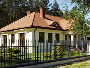 Ogród, Dworek
