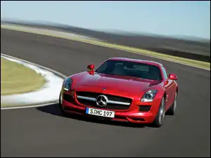 Jezdne, Mercedes SLS, AMG, Właściwości