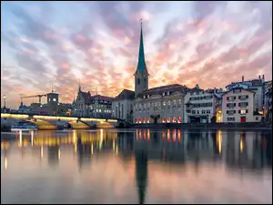 Most Munsterbrucke, Rzeka Limmat, Domy, Szwajcaria, Kościół Fraumunster, Zurych