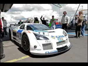 Wyścigu, Gumpert Apollo, Zespół, Obsługi