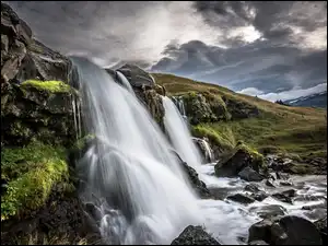 Islandia, Wodospad, Skały, Chmury