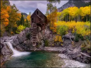 Drzewa, Młyn, Jesień, Kolorado, Crystal Mill, Skały, Stany Zjednoczone, Rzeka Crystal River