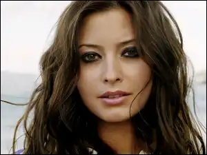 Głowa, Holly Valance