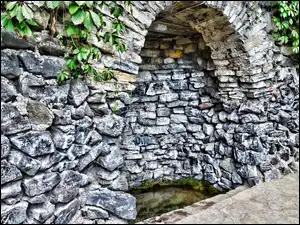 Liście, Ruiny