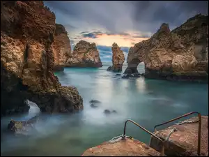 Skały, Wybrzeże, Ponta da Piedade, Portugalia, Morze, Region Algarve