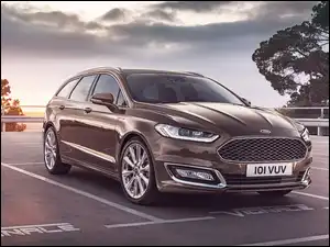 Mondeo, Samochód, Ford