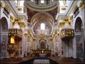 Zdobienia, Kościół, Wnętrze, Ołtarz