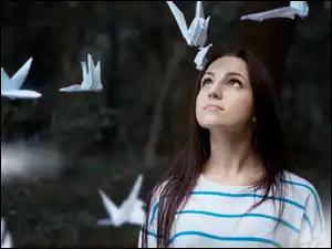 Origami, Dziewczyna, Brunetka