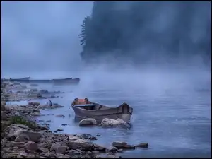 Mgła, Rzeka, Łódka, Kamienie