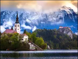 Góry, Słowenia, Zamek, Kościół, Las