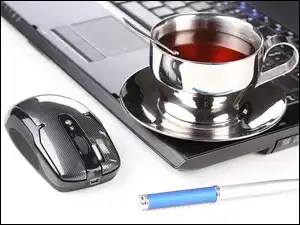 Długopis, Filiżanka, Mysz, Laptop, Herbata