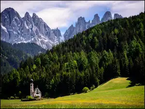 Las, Dolina Val di Funes, Włochy, Kościół św. Jana, Chmury, Góry Dolomity, Masyw Odle