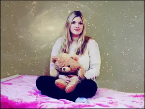 Miś, Kobieta, Blondynka
