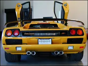 Lamborghini Diablo SV, Tył