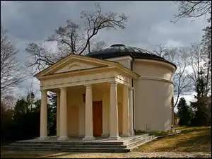 Drzewa, Panteon, W, Dobrzycy